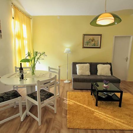 Bivium Apartment Otocac Ngoại thất bức ảnh