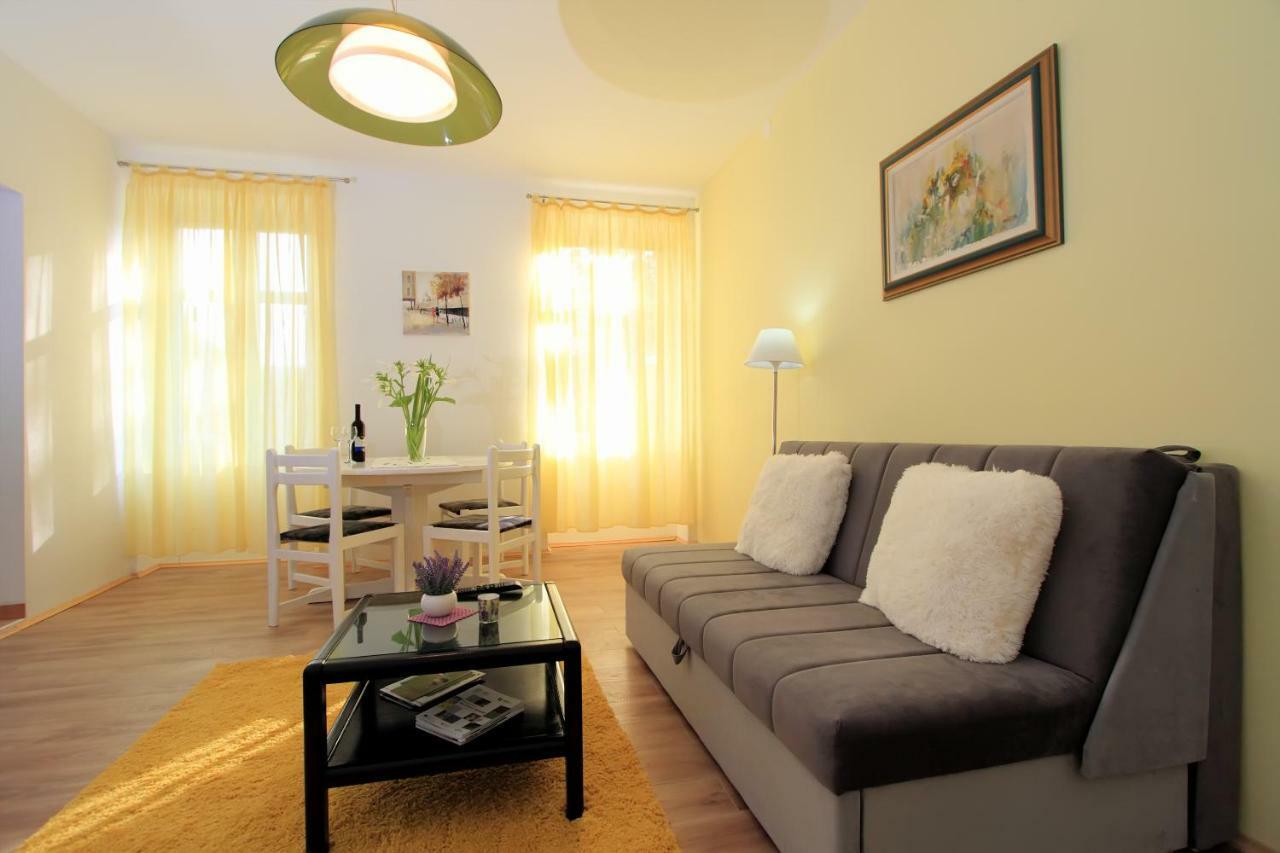Bivium Apartment Otocac Ngoại thất bức ảnh