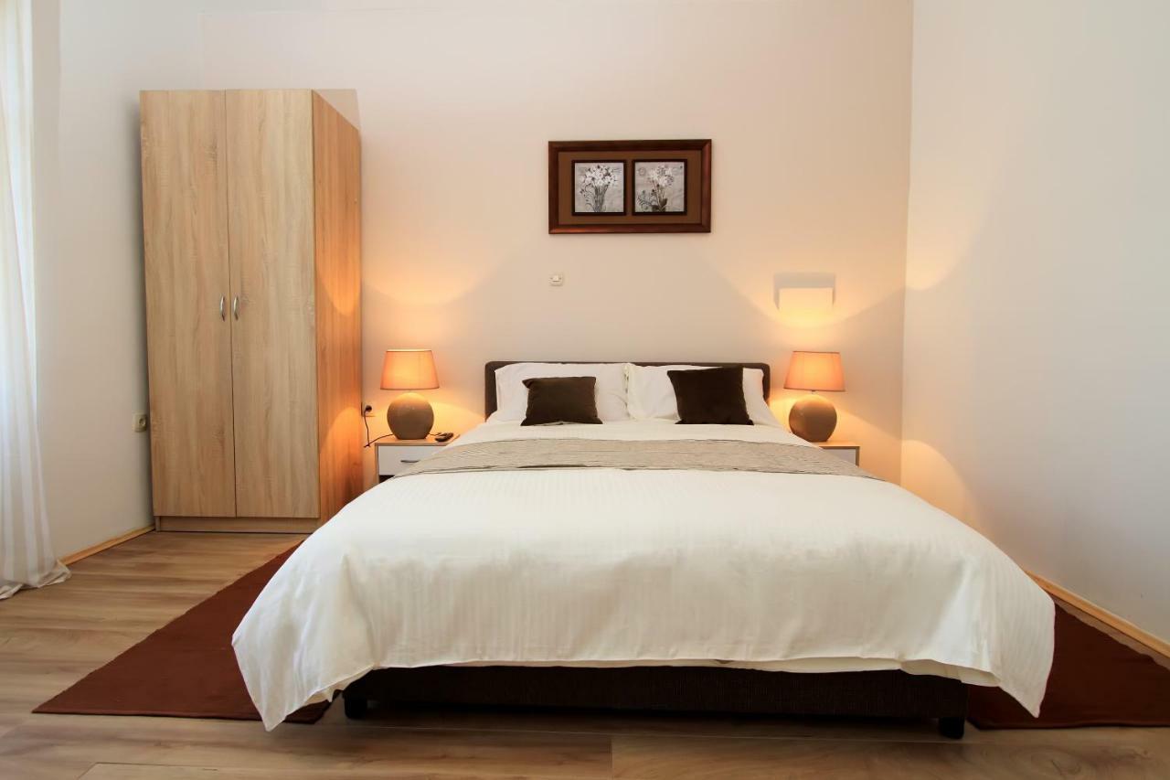 Bivium Apartment Otocac Ngoại thất bức ảnh